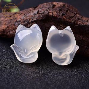 Natural Chinese Green Chalcedony Hand-carved Fox Pendant Fashion Jewelry Men and Women Green Agate Necklace Popular Gifts - Product Image 4