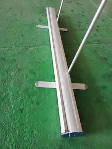 Bannière enroulable légère de 110*190cm avec <span class=keywords><strong>écran</strong></span> vert et supports en aluminium en polyester durable - Product Image 6