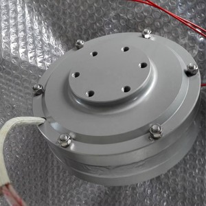 เครื่องกำเนิดไฟฟ้าแม่เหล็กแบบแกนหมุนไร้แกนกลางขนาดเล็กแบบพกพา 100W 500RPM พร้อมโรเตอร์ภายนอกและโรเตอร์ภายในแบบไร้แกนกลาง  กำลังไฟ 100 วัตต์ - Product Image 3