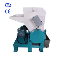 Déchiqueteuse de tissu Non tissé de haute qualité recycler le sac en plastique broyeur broyeur de fibres textiles moteur unique pour bouteille PET PC PP