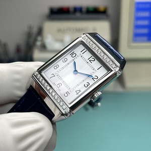 Reloj Elegante para Mujer de Alta Calidad en Oferta, con Caja de Acero Moissanite, Esfera Blanca, Correa de Cuero Azul Reversible de Doble Cara y Cristal de Zafiro - Product Image 2