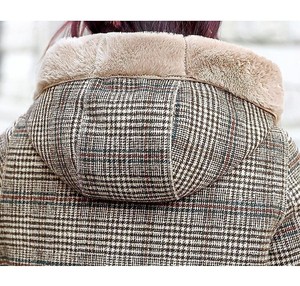 <span class=keywords><strong>Manteau</strong></span> long à <span class=keywords><strong>capuche</strong></span> rembourré en polaire réversible à carreaux pour femmes, style d'hiver épais et tendance - Product Image 6
