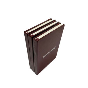 Carnet à couverture rigide en cuir avec logo personnalisé - Reliure cousue, estampage à chaud, sur mesure pour usage professionnel - Product Image 1