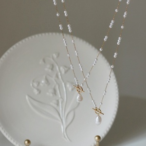 Collar de Perlas de Agua Dulce con Cadena de Acero Inoxidable y Cierre OT de Diseño Único para Mujer - Product Image 5