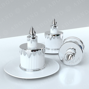 Flacon de parfum en verre de luxe ABOLAND, forme cylindrique, bleu avec garniture argentée, bouchon pulvérisateur, design gravé, 100 ml - Product Image 3