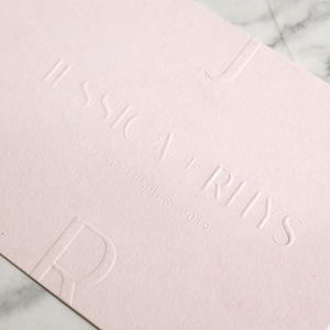 サンプルのエンボス加工された結婚式の招待状のスーツ封筒付きの厚いレタープレスサンキューカード - Product Image 5