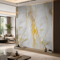 Papan Marmer PVC UV Motif Emas Putih Tahan Air Anti Gores Panel Dinding Marmer Buatan untuk Kamar Mandi Dapur Latar Belakang TV