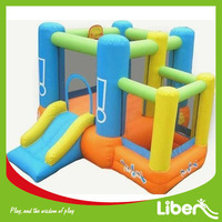 Toboggans gonflables portables en PVC pour enfants videur de parc extérieur multicolore avec ventilateur comprenant des kits de réparation