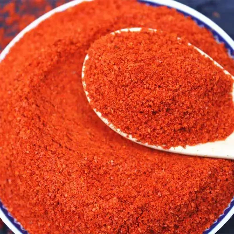 Toptan fiyat kaynağı yüksek kaliteli tek baharat ve otlar yeni mahsul saf Paprika tozu kurutulmuş pul biber