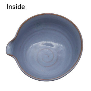 Tazón de Matcha de Cerámica Hecho a Mano con Boquilla, Auténtica Artesanía de Kioto, Fabricante Japonés - Product Image 4