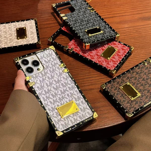 Top Design personalizzato antiurto <span class=keywords><strong>per</strong></span> Iphone 16 Pro Max custodia <span class=keywords><strong>per</strong></span> cellulare cellulare di lusso in pelle sintetica marche custodia <span class=keywords><strong>per</strong></span> telefono - Product Image 4