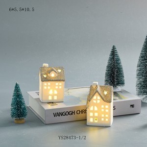 <span class=keywords><strong>Village</strong></span> en céramique dorée avec toit en porcelaine et LED, idéal pour <span class=keywords><strong>la</strong></span> décoration de fêtes de Noël - Product Image 3