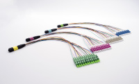 12 cœurs 12 brins 12 fibres centre de données SM faisceau monomode câble de sortie connecteur MTP MPO mâle à LC cordon de raccordement à fibre optique