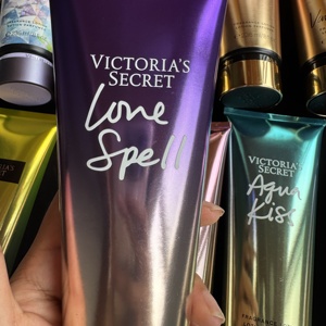 Perfume para Mujer en Oferta, 236 ml, Aroma Floral, Loción Corporal para el Cuidado de la Piel y Perfume en Aerosol para Mujer - Product Image 4