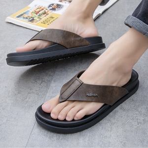 Nouvelles sandales de plage plates en cuir véritable pour hommes, populaires pour l'été, à la mode, résistantes et faciles à enfiler. - Product Image 6
