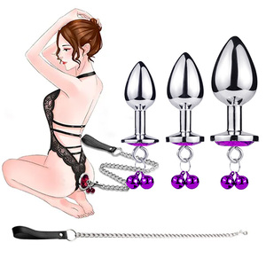 Plug Anale in Lega di Alluminio MOGlovers con Campanello e Guinzaglio Lungo, Giocattolo per Adulti in Metallo per Uomo e Donna - Product Image 1