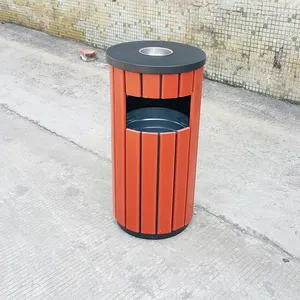 Tempat sampah bulat luar ruangan tempat sampah kayu kotak kaleng sampah logam dengan asbak untuk area umum
