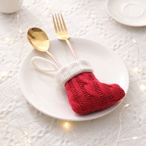 Mini chaussettes <span class=keywords><strong>de</strong></span> Noël en tricot, porte-couverts festifs, housses <span class=keywords><strong>de</strong></span> couverts <span class=keywords><strong>de</strong></span> table <span class=keywords><strong>pour</strong></span> fourchette, cuillère, couteau, décoration <span class=keywords><strong>de</strong></span> Noël, cadeau <span class=keywords><strong>de</strong></span> retour <span class=keywords><strong>de</strong></span> Noël - Product Image 2