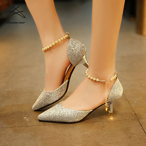Sandales pour femmes été 2022, nouvelle mode coréenne, pointues, avec paillettes et perles, sandales à talon court pour mariée et demoiselle d'honneur - Product Image 4