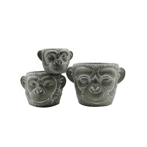 Vaso per Piante e Fioriera a Forma di Scimmia in Cemento, Design Dipinto Ecologico per Casa e Giardino - Product Image 2