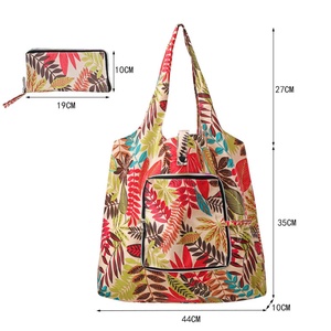 Bolsa de Compras Plegable Portátil con Diseño Personalizado, Impresión Artística, Oxford 210D Resistente, Estampado Floral Grande, Impresión Completa - Product Image 3