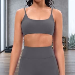 Women's Seamless Square Neck Spaghetti Strap Sports Bra Solid Color Medium Support Breathable Yoga Activewear - Product Image 2
