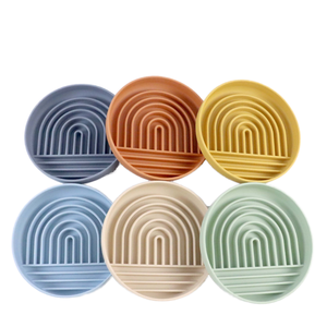 ชามอาหารสุนัขซิลิโคนกันน้ำทรงโค้งมนแบบเรียบง่าย พร้อมโลโก้สั่งทำได้ เป็นมิตรกับสิ่งแวดล้อม ขนาดใหญ่/เล็ก สำหรับใช้ในบ้าน/นอกบ้าน - Product Image 4