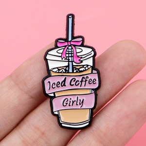 Pins de esmalte con diseño de dibujos animados de café helado <span class=keywords><strong>para</strong></span> mochilas, maletines y prendas de vestir, accesorios de moda, regalos - Product Image 1