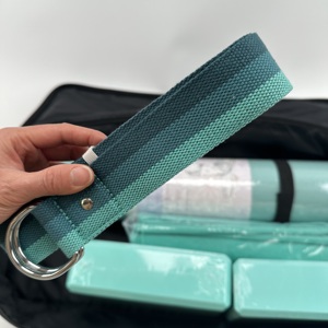5-delige <span class=keywords><strong>Yoga</strong></span> Mat Set Beginner <span class=keywords><strong>Yoga</strong></span> Oefenkit <span class=keywords><strong>Yoga</strong></span> Apparatuur Oefenmat Sets Voor Vrouwen En Mannen