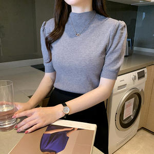 नई कोरियन महिलाओं के ठोस रंग छोटे टी-शर्ट के साथ कुफ आस्तीन ऊपर और स्टैंड कॉलर तंग-फिटिंग स्वेटर - Product Image 5