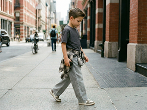 Pantalones vaqueros de verano para niños, pantalones holgados con cintura elástica, pantalones azules suaves y transpirables, pantalones informales que combinan con todo, pantalones para niños y niñas - Product Image 2