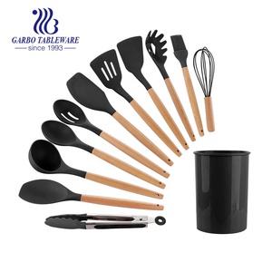 Set di 12 Utensili da Cucina in Nylon Rosa, Strumenti per Cucinare Antiaderenti e Altri Attrezzi da Cucina con Manici in Legno - Product Image 5