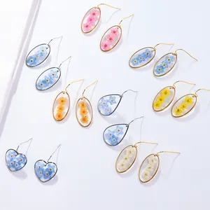 2022 Women New Arrival Resin 4 Colors Forget Me Not Real Dry Press Flowers Gold Hook Earrings