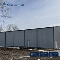 Bâtiment d'entrepôt en acier, atelier industriel, structure de stockage, espace de fabrication, grande portée, charpente en acier, conception personnalisée