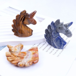 Estatua artesanal tallada <span class=keywords><strong>de</strong></span> <span class=keywords><strong>unicornio</strong></span> Natural <span class=keywords><strong>de</strong></span> 2 pulgadas al por mayor, piedra <span class=keywords><strong>de</strong></span> cuarzo, Mini artesanía <span class=keywords><strong>de</strong></span> cristal para decoración del hogar - Product Image 4