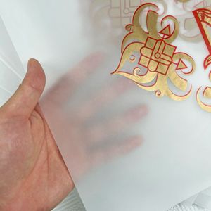 Biểu Tượng Tùy Chỉnh In Mô Bao Bì Màu Hồng Và Trắng Kraft Giày Bọc Quà Tặng Giấy Gói Và Bền Với Lớp Phủ Sáp - Product Image 3