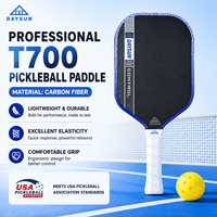 Soğuk Preslenmiş Karbon Fiber Pickleball Raketi Özel Logo Mevcut Açık Hava Pickleball Spor Antrenmanı İçin