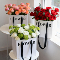 Sacs en papier cartonnés de luxe personnalisés de haute qualité, recyclables, 27x27x27cm, en corde de coton, imprimés à l'écran, pour l'emballage de fleurs