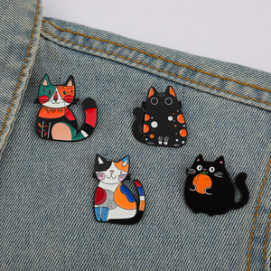 Bros Pin Enamel Kucing Patchwork Warna-warni Lucu Custom Grosir, Lencana Kartun untuk Tas dan Pakaian - Product Image 3