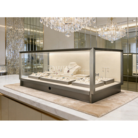 Vitrine de présentation de bijoux sur mesure Artworld Displays, vitrine en verre trempé pour comptoir de bijouterie, vitrine en verre