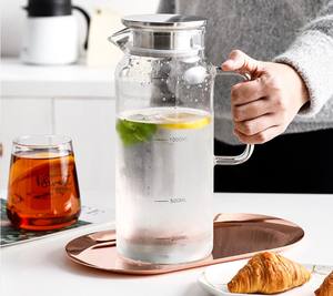 Pichet en verre avec couvercle <span class=keywords><strong>Carafe</strong></span> à eau de haute qualité avec des lignes d'échelle précises pour l'eau chaude/froide, le <span class=keywords><strong>thé</strong></span> <span class=keywords><strong>glacé</strong></span> et d'autres boissons - Product Image 4