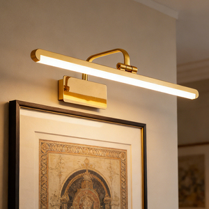 Lumière de vanité LED à finition métallique moderne, lumière de miroir de maquillage murale à intensité réglable avec éclairage haute définition pour salle de bain - Product Image 1