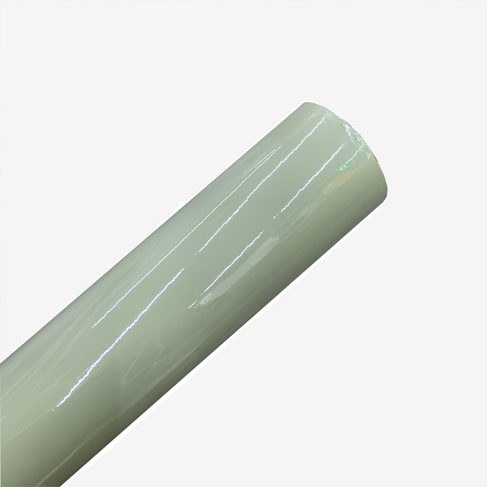 Verde kaki lucido