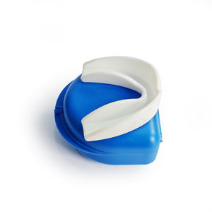 Nuevo protector <span class=keywords><strong>bucal</strong></span> EVA Protección para dientes orales Anti molienda Tirantes de <span class=keywords><strong>boxeo</strong></span> Protector <span class=keywords><strong>bucal</strong></span> para dientes Protector <span class=keywords><strong>bucal</strong></span> para molienda de dientes - Product Image 1