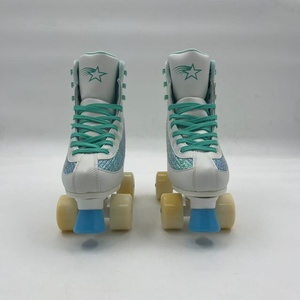 Deportes Diseño Clásico Patín Tipo Pista Cuatro Ruedas Quad Roller Skate al por mayor - Product Image 1