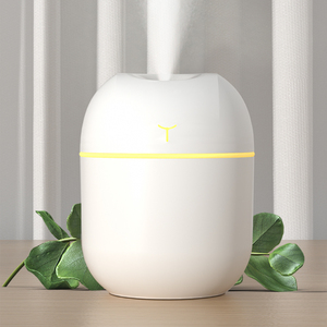 220ML Portable Mini Car air Humidifier Ultrasonic Cool Essential Oil Diffusers Cheap China Wholesale Desktop <b>Usb</b> air Humidifier - Product Image 3