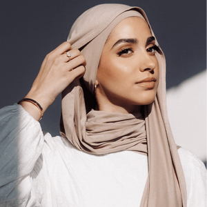 Hijab de algodón de Jersey Premium para mujer, bufanda transpirable de alta calidad, Undercap disponible en varios colores, venta al por mayor para musulmanes - Product Image 1