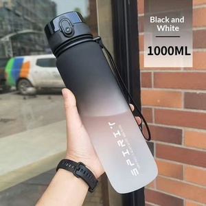Bouteille d'eau sportive à grande capacité 750 ml 1000 ml, gourde droite pour boire directement, tasse d'extérieur, bouteille d'eau en plastique pour étudiants et camps d'été - Product Image 3