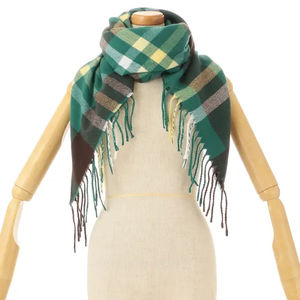 ผ้าพันคอหนาสำหรับผู้หญิงผ้าคลุมไหล่สำหรับฤดูหนาวใช้ได้ทั้งชายและหญิงผ้าพันคอแคชเมียร์ลายสก็อตสุดคลาสสิกพร้อมพู่ - Product Image 2