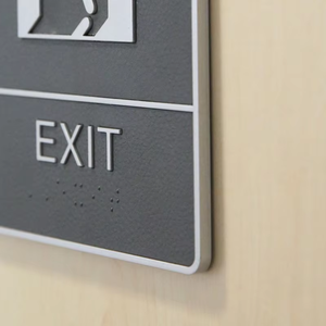 Plaque de porte personnalisée en acrylique avec numéro en braille, plaque ADA, plaque en acier inoxydable gravée, numéro de chambre, numéro d'<span class=keywords><strong>appartement</strong></span>, enseignes en braille bon marché - Product Image 3